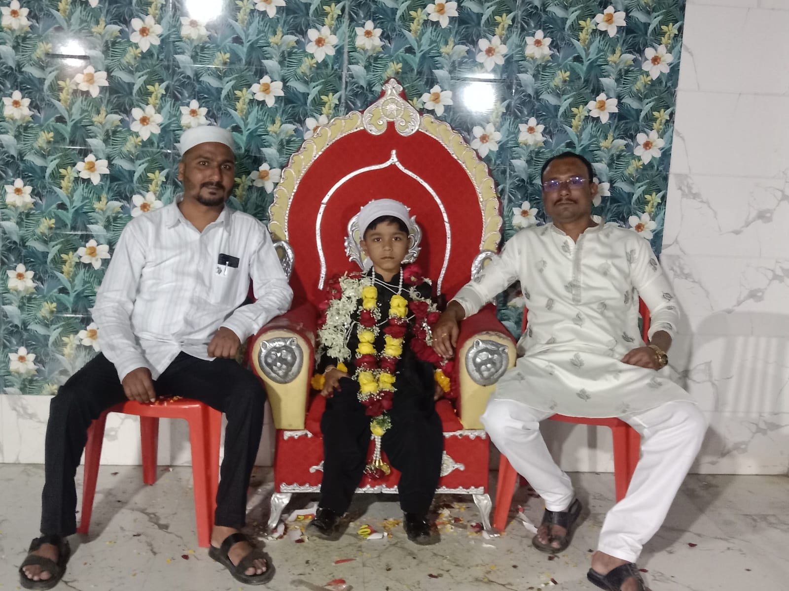 सातव्या वर्षी पहिला रोजा पूर्ण; सय्यद अर्शान अली इनामदार यांचा भव्य रोजा इफ्तार सोहळा संपन्न,